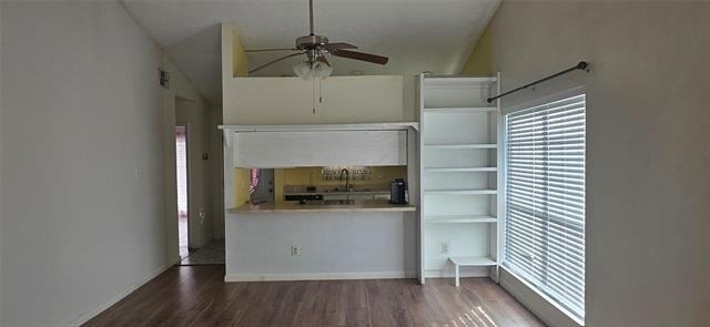 822 Colchester Drive - Photo 2