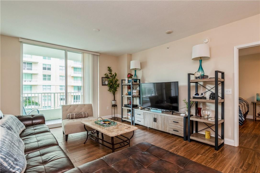 625 Casa Loma Boulevard - Photo 4