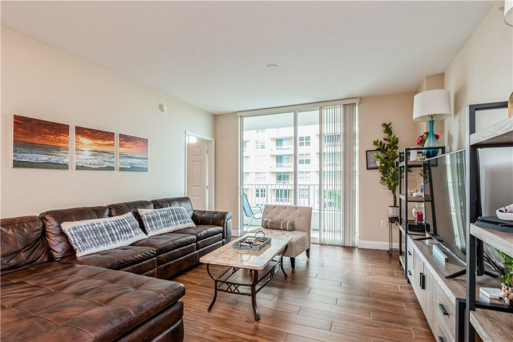 625 Casa Loma Boulevard - Photo 5