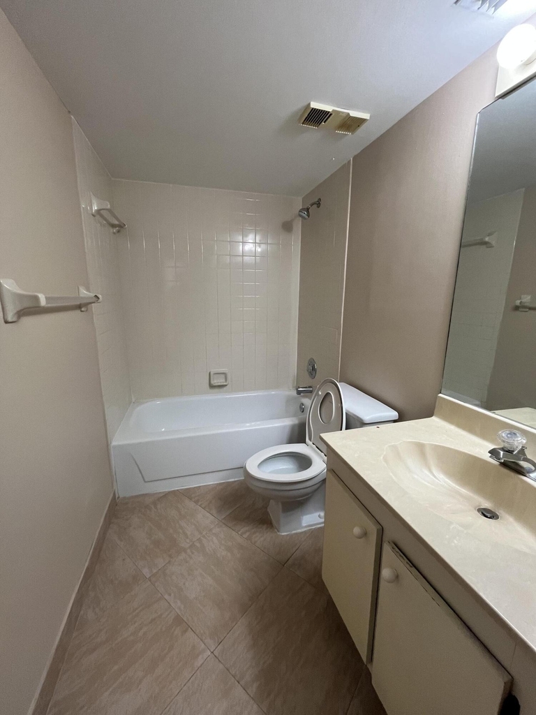 616 Executive Center Drive - Photo 6