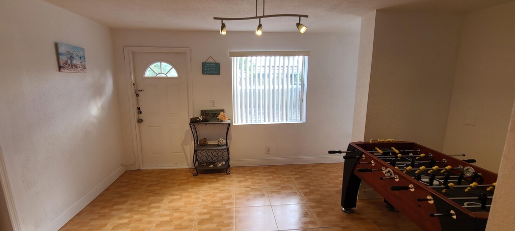 3374 Nw 64th Street - Photo 15