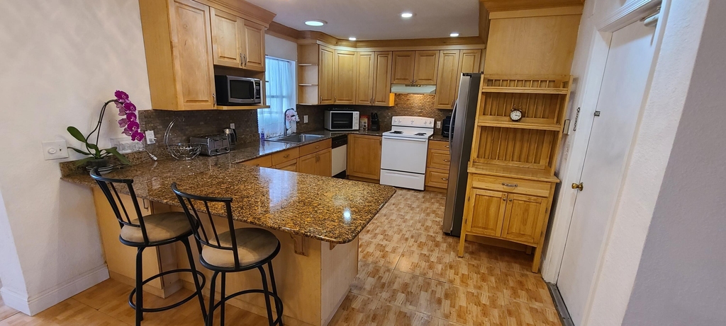 3374 Nw 64th Street - Photo 14