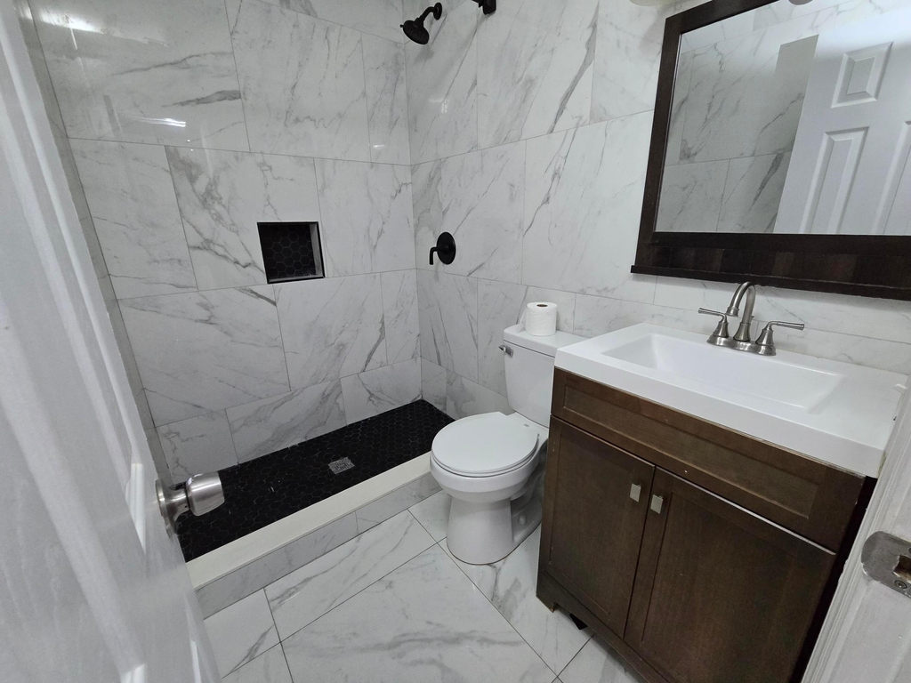 1021 Sw 32nd Court - Photo 4