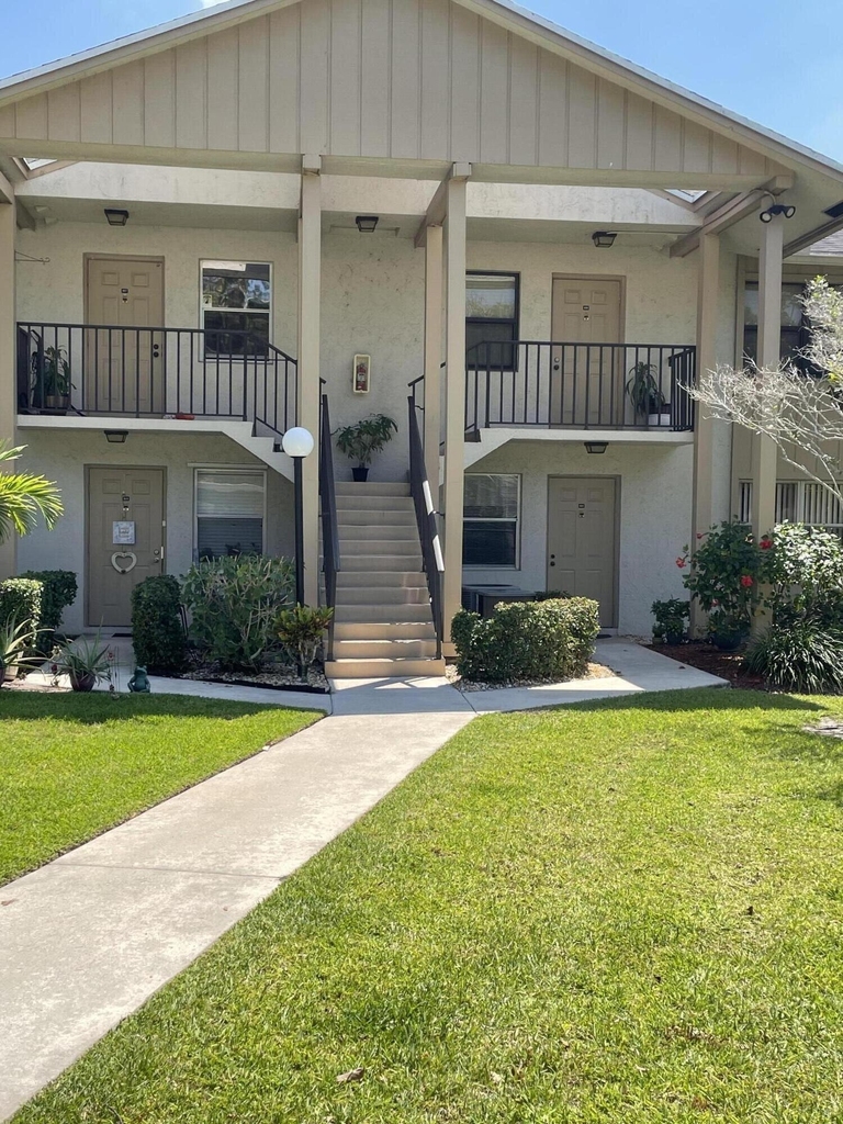 3031 Se Aster Lane - Photo 0