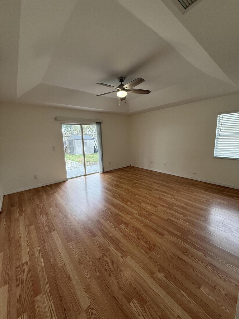 249 Ne Glentry Avenue - Photo 11