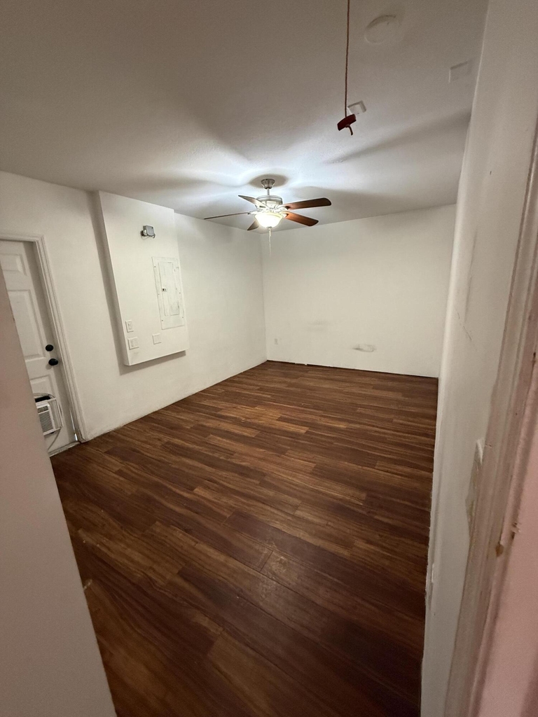 249 Ne Glentry Avenue - Photo 9
