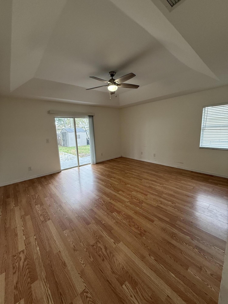 249 Ne Glentry Avenue - Photo 12