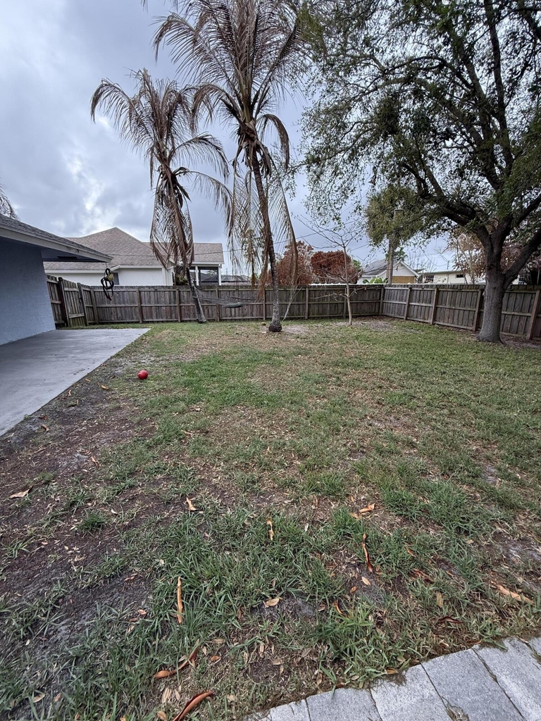 249 Ne Glentry Avenue - Photo 14