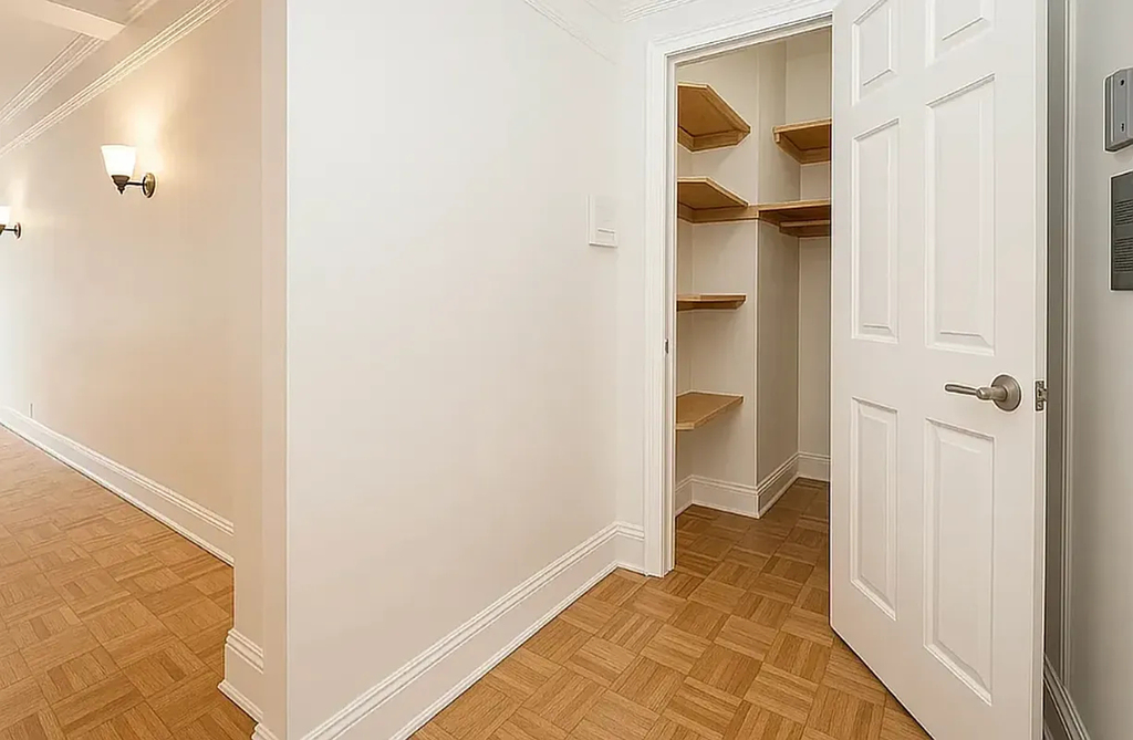 Christopher Street - Photo 1