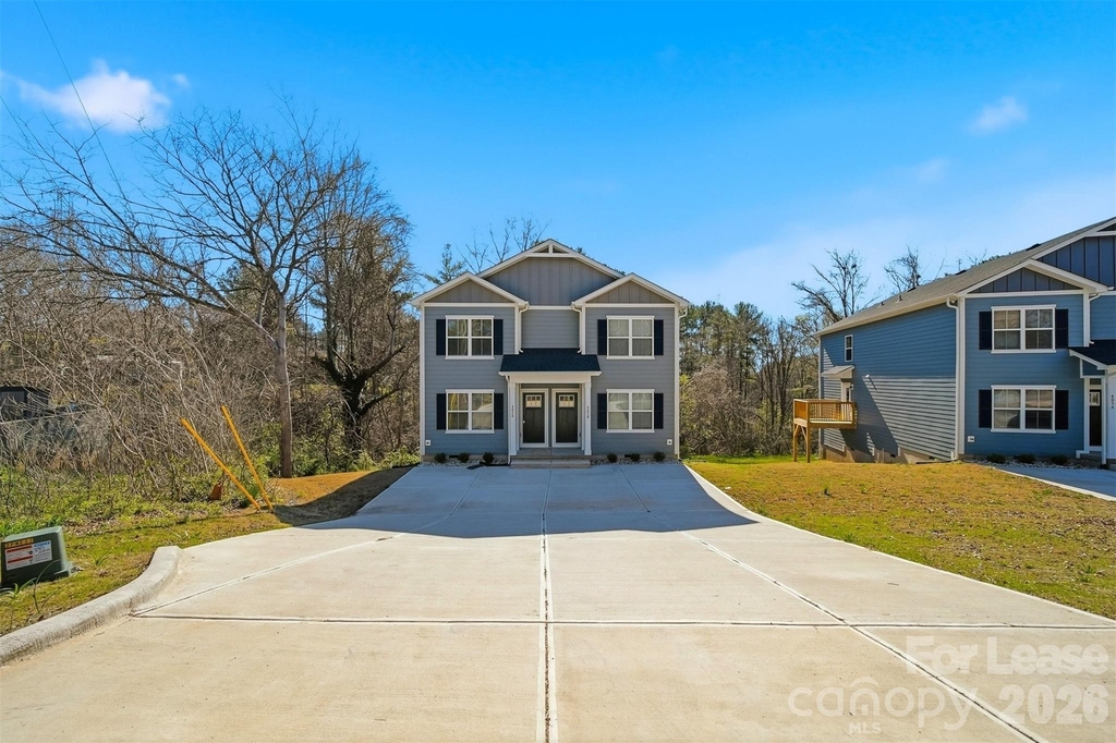 403 15th Avenue Sw - Photo 2