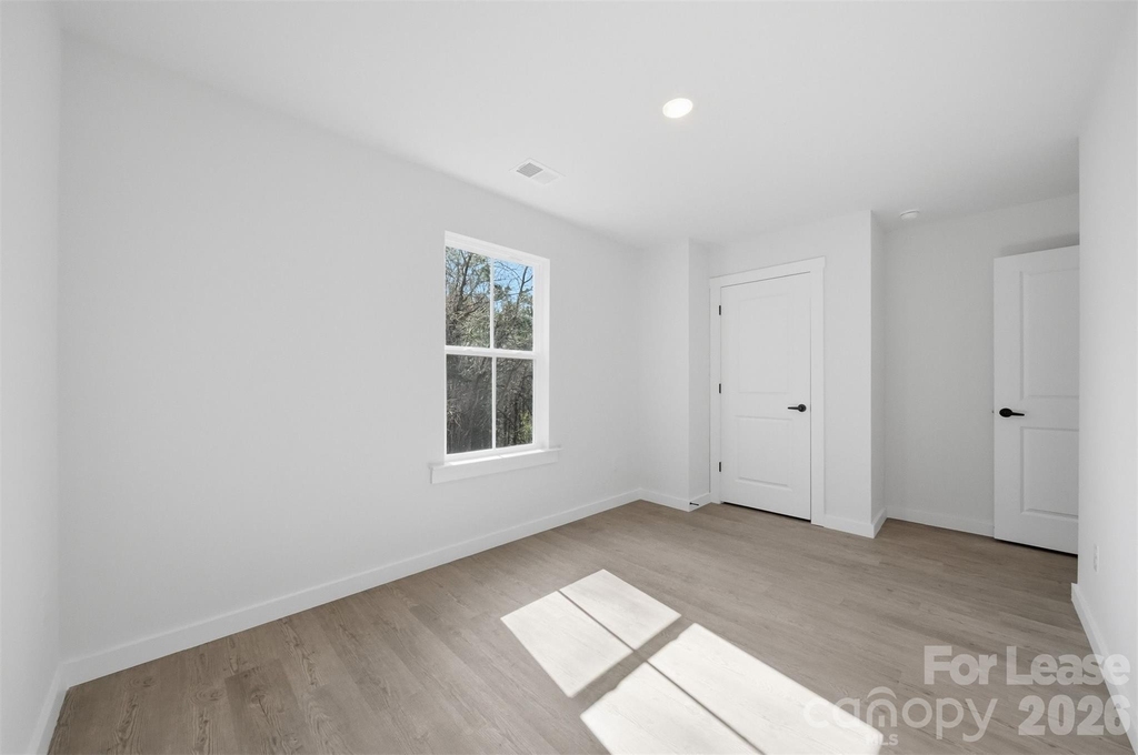 403 15th Avenue Sw - Photo 19