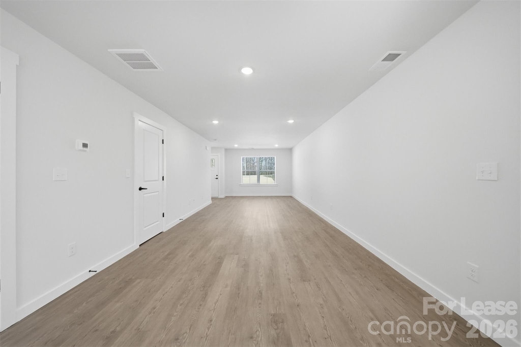 403 15th Avenue Sw - Photo 9