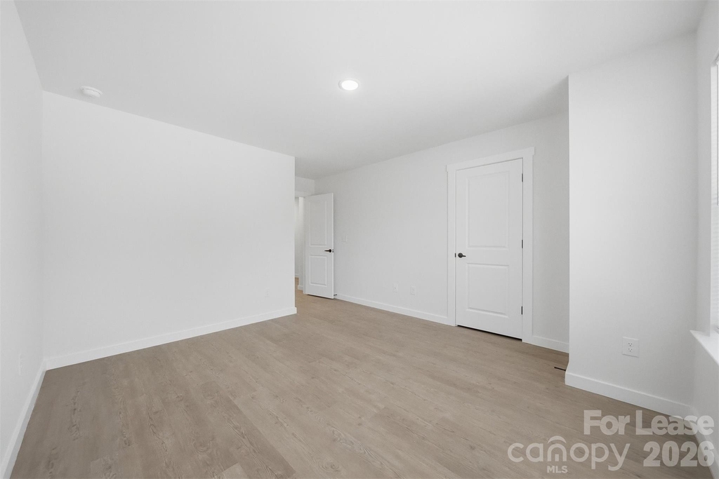 403 15th Avenue Sw - Photo 14