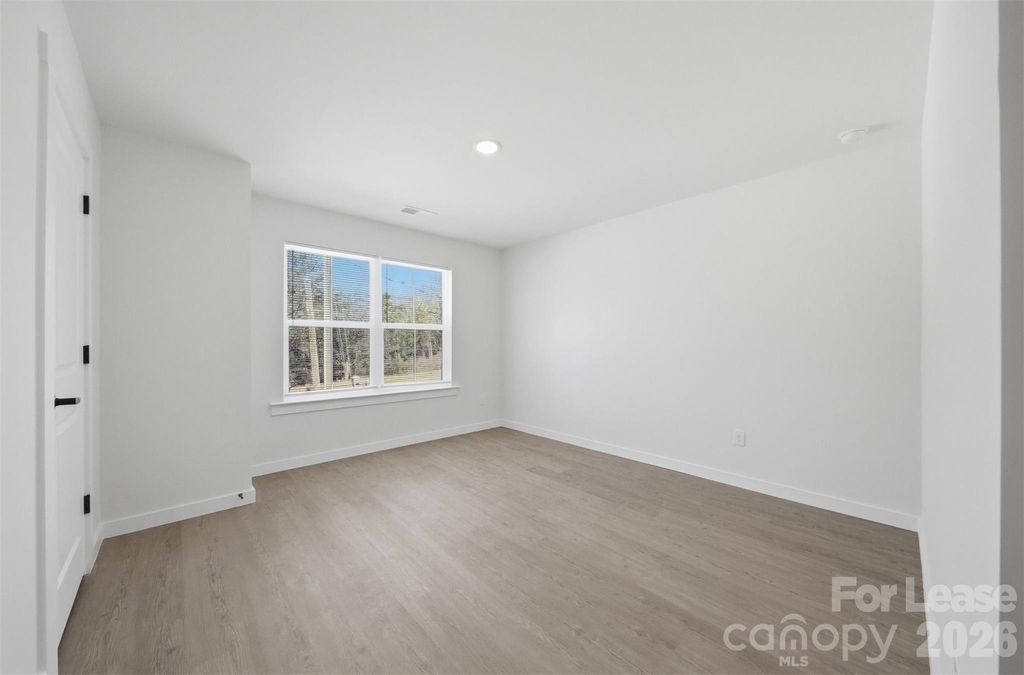 403 15th Avenue Sw - Photo 13