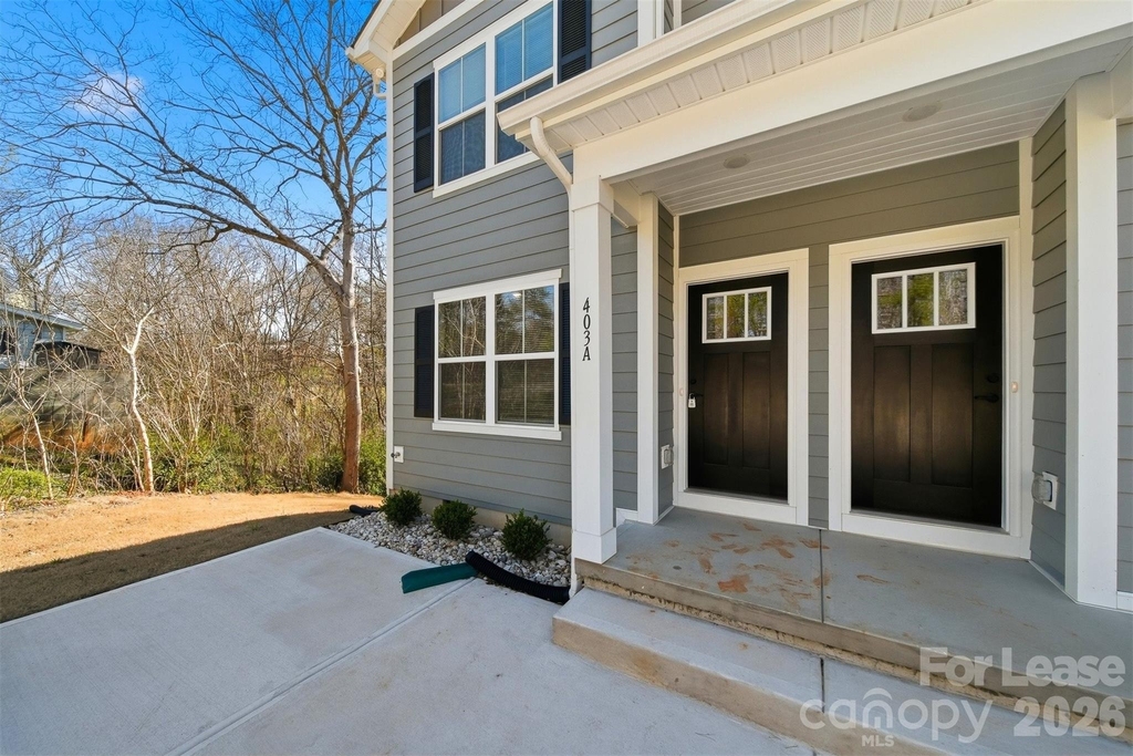 403 15th Avenue Sw - Photo 2