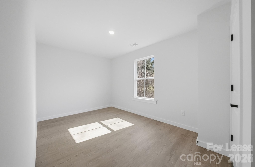403 15th Avenue Sw - Photo 18