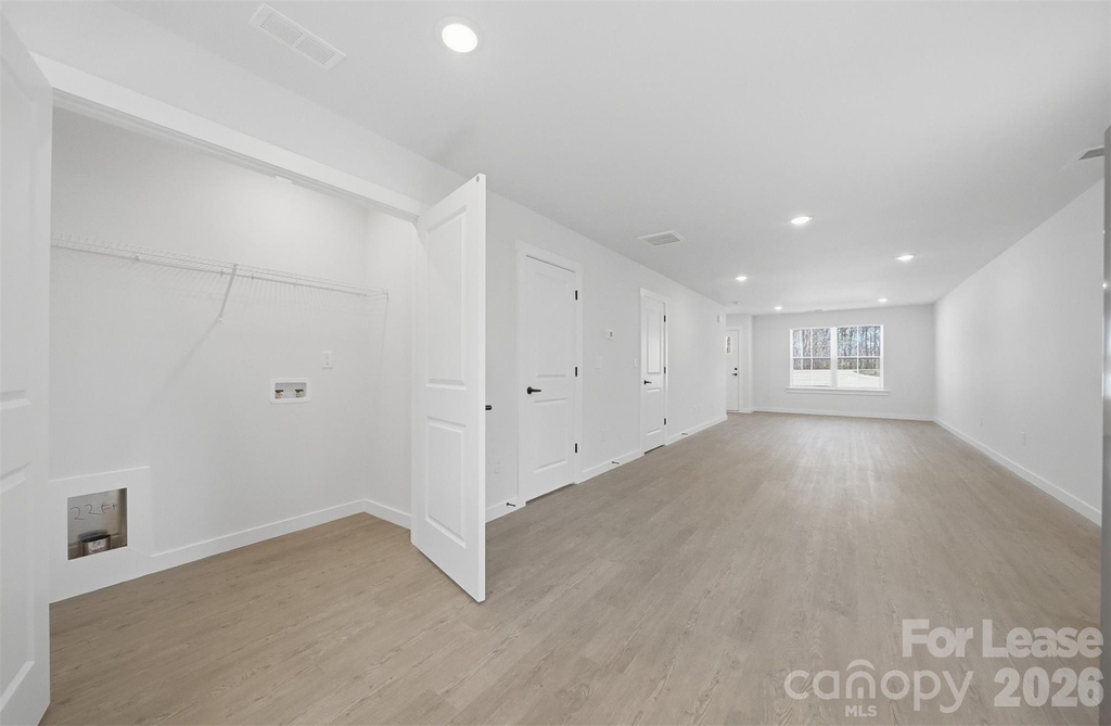 403 15th Avenue Sw - Photo 11