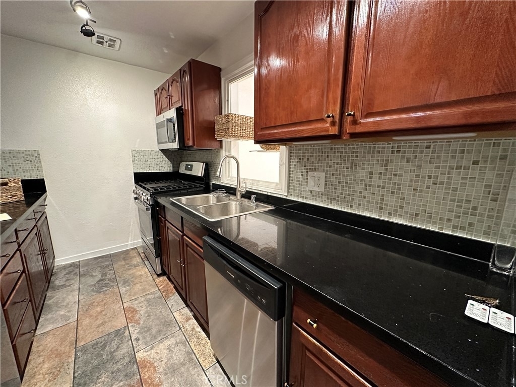 1222 N Olive - Photo 10