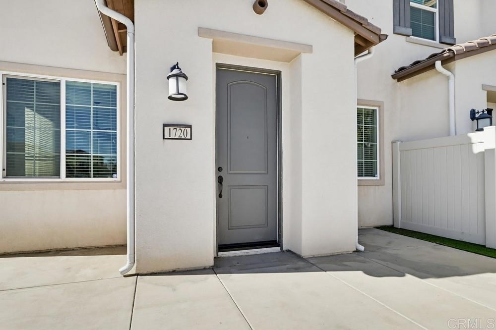 1720 Santa Ivy Ave - Photo 2