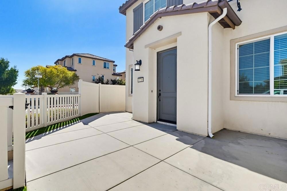 1720 Santa Ivy Ave - Photo 3