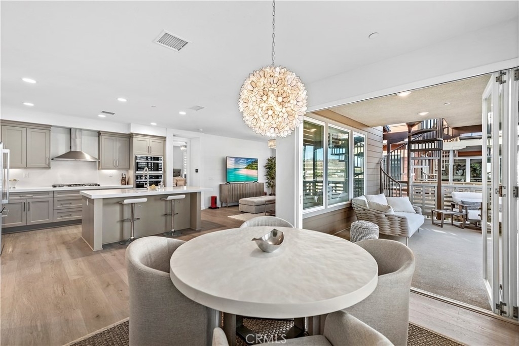1309 Doheny Way - Photo 20