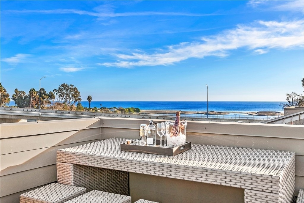 1309 Doheny Way - Photo 0
