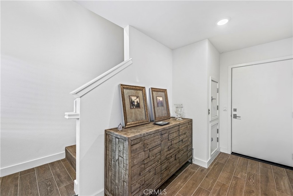 1309 Doheny Way - Photo 4