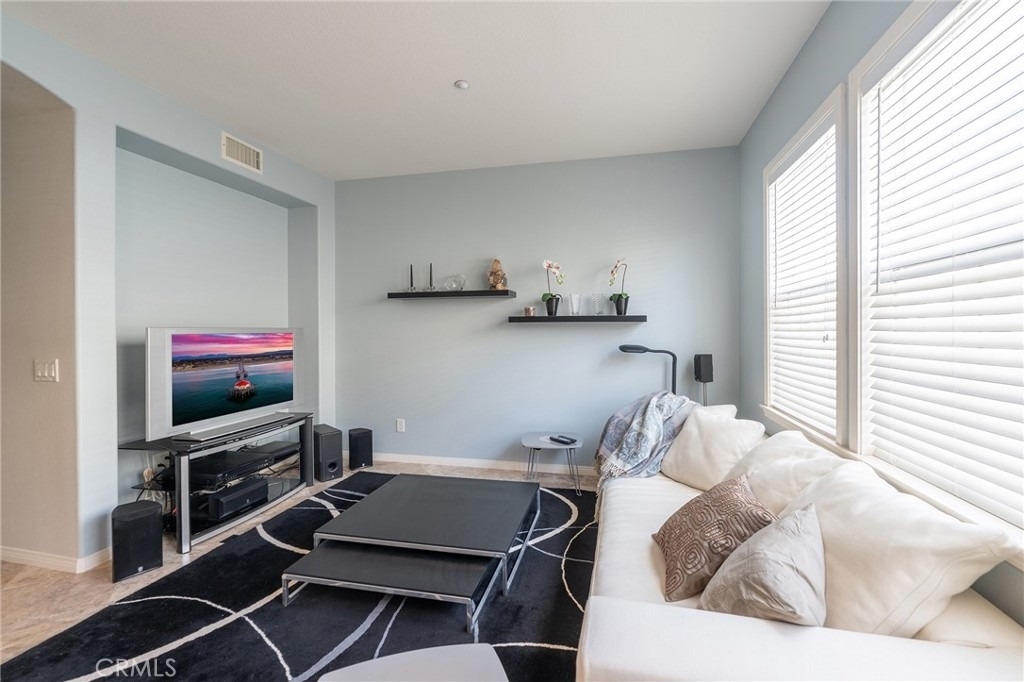 6267 Pacific Pointe Drive - Photo 16