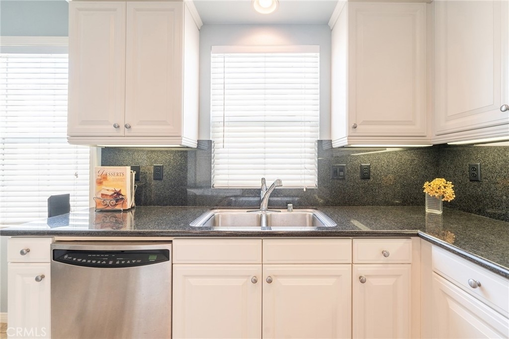6267 Pacific Pointe Drive - Photo 17