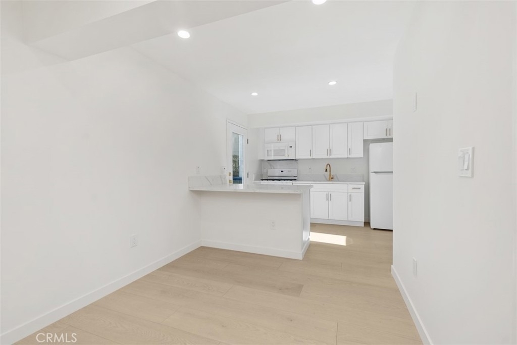 3926 Acacia Street - Photo 8
