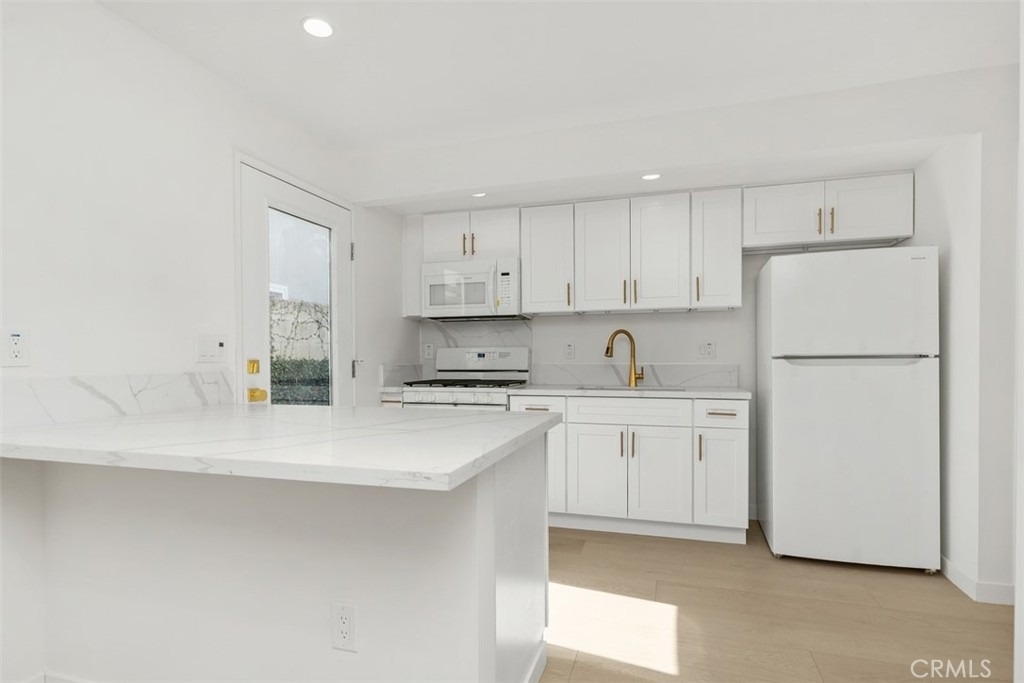 3926 Acacia Street - Photo 16