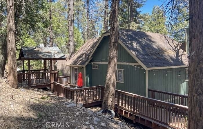 27981 Rainbow Drive - Photo 0