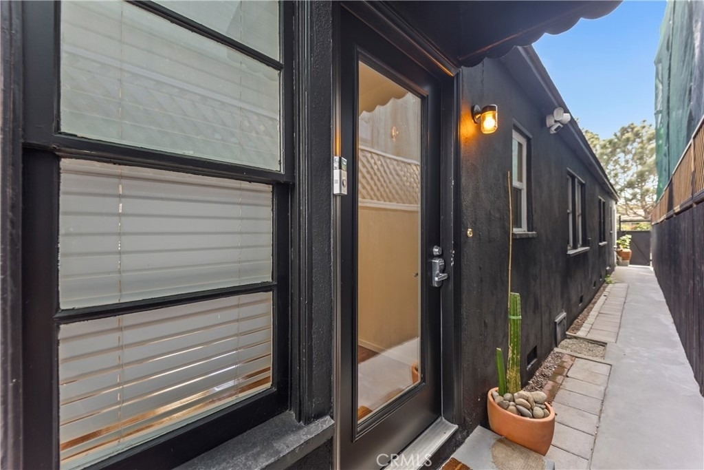 425 Venice - Photo 0