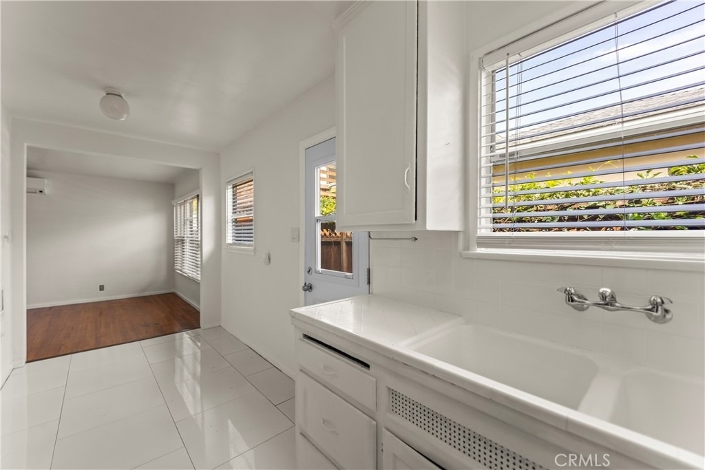 425 Venice - Photo 7