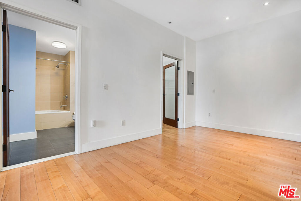 460 S Spring Street - Photo 16