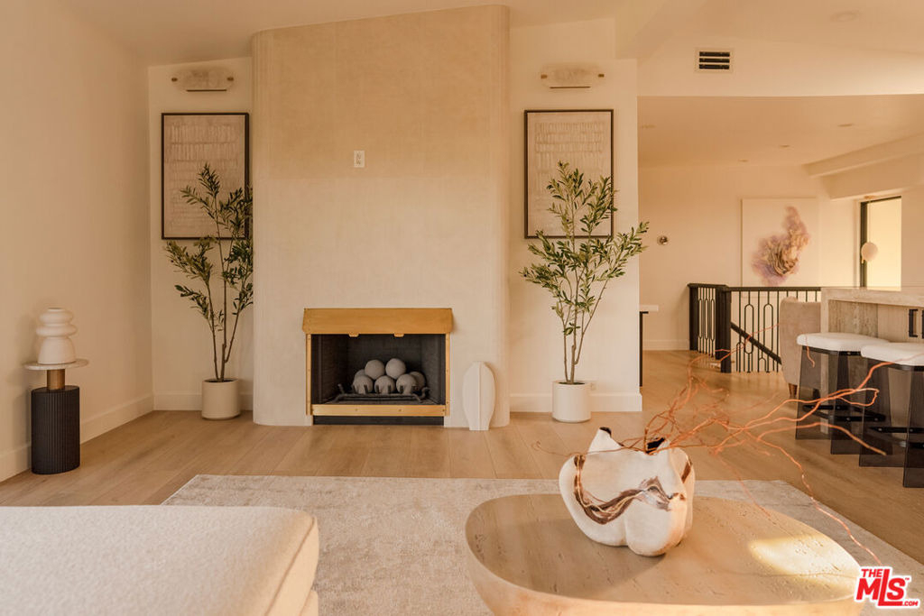 7802 Torreyson Drive - Photo 10