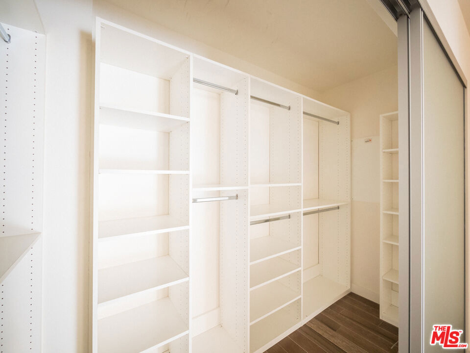 901 S Flower Street - Photo 15