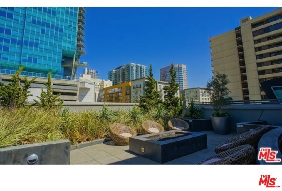 901 S Flower Street - Photo 26