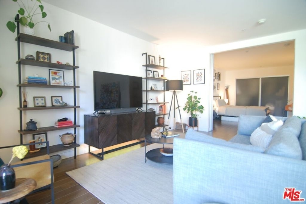 901 S Flower Street - Photo 7