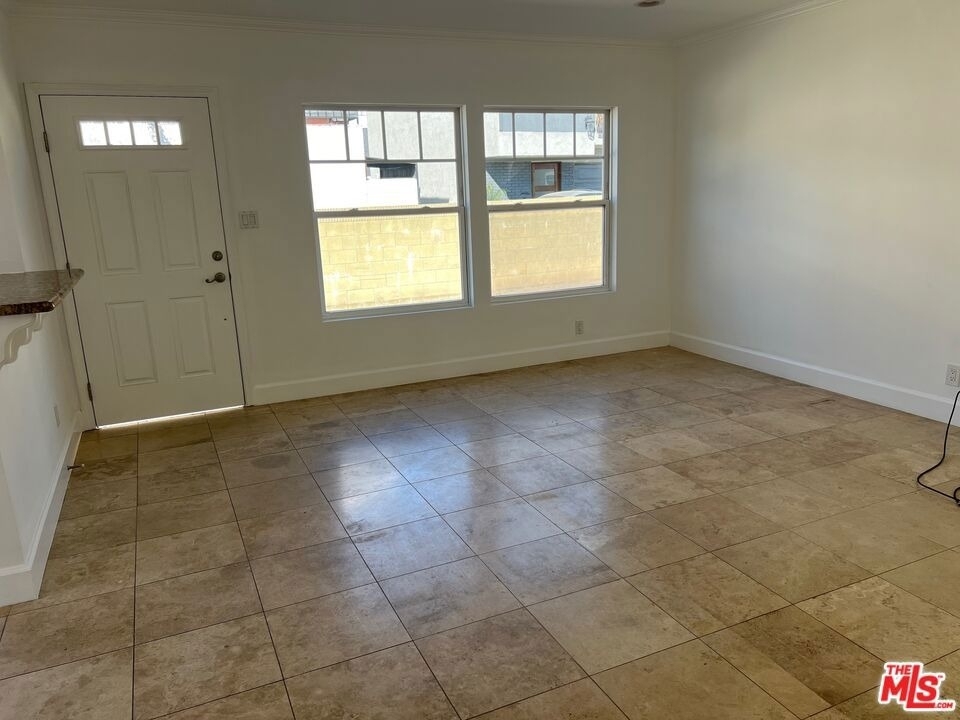 13636 Cerise Avenue - Photo 11