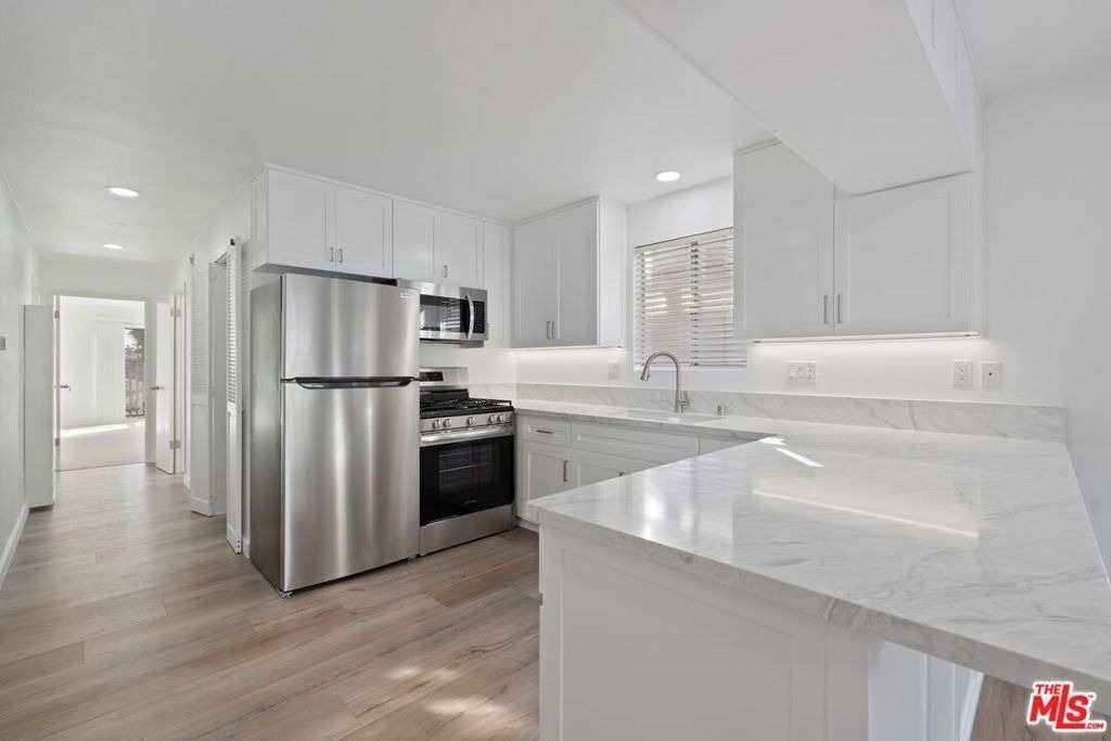 122 Buccaneer Street - Photo 8
