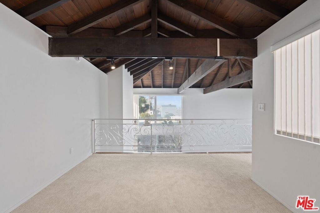 122 Buccaneer Street - Photo 10