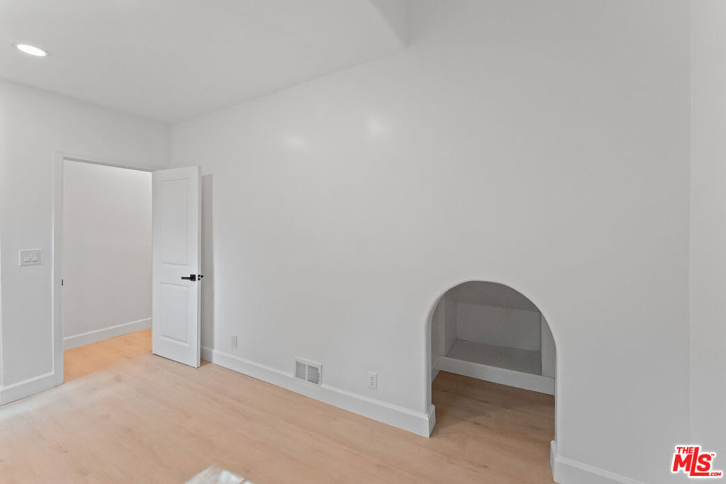 1800 E Benedict Canyon Drive - Photo 10