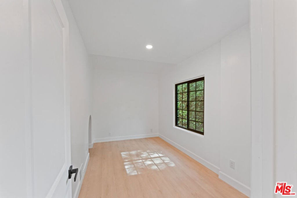 1800 E Benedict Canyon Drive - Photo 8