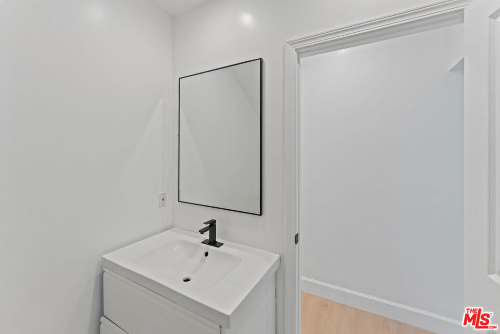 1800 E Benedict Canyon Drive - Photo 11