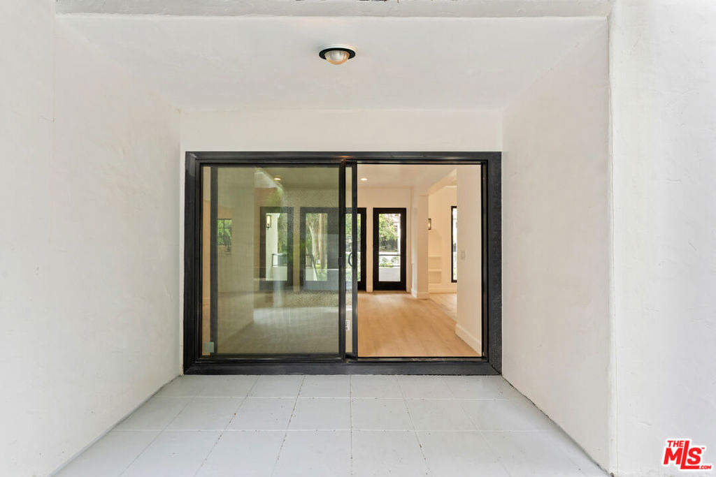 1800 E Benedict Canyon Drive - Photo 12