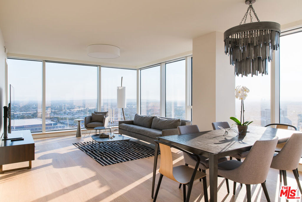 889 Francisco Street - Photo 7