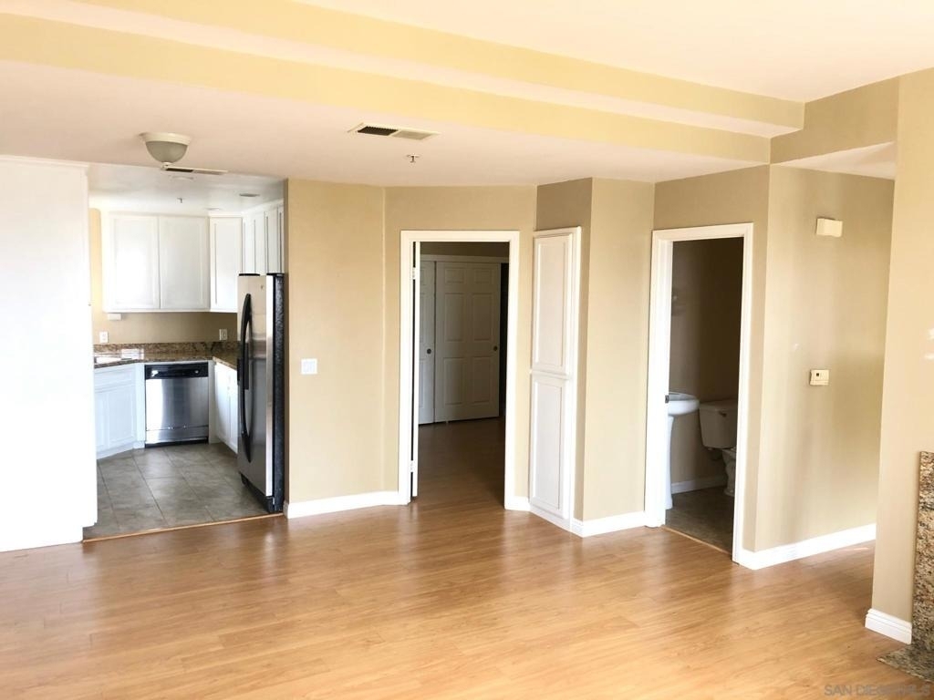 7280 Hyatt St - Photo 5