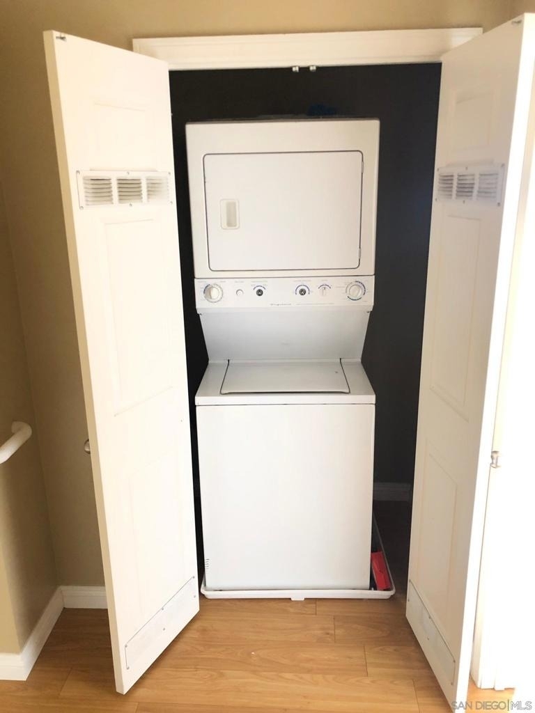 7280 Hyatt St - Photo 10