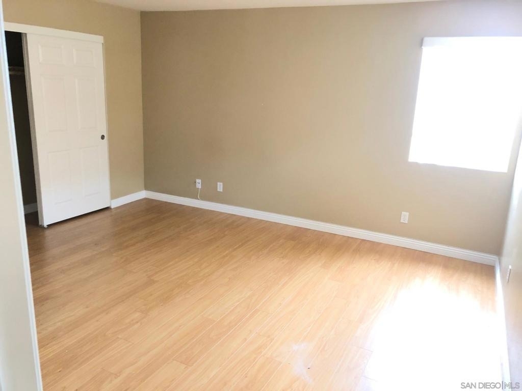 7280 Hyatt St - Photo 11